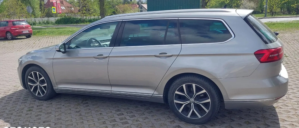 Volkswagen Passat cena 59900 przebieg: 231000, rok produkcji 2017 z Bydgoszcz małe 46